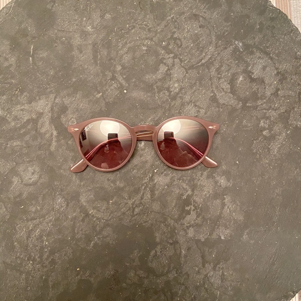 Ray-Ban Round Sunglasses